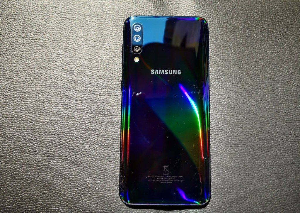 Обзор Samsung Galaxy A50: лучше, чем Xiaomi и Huawei/Honor?